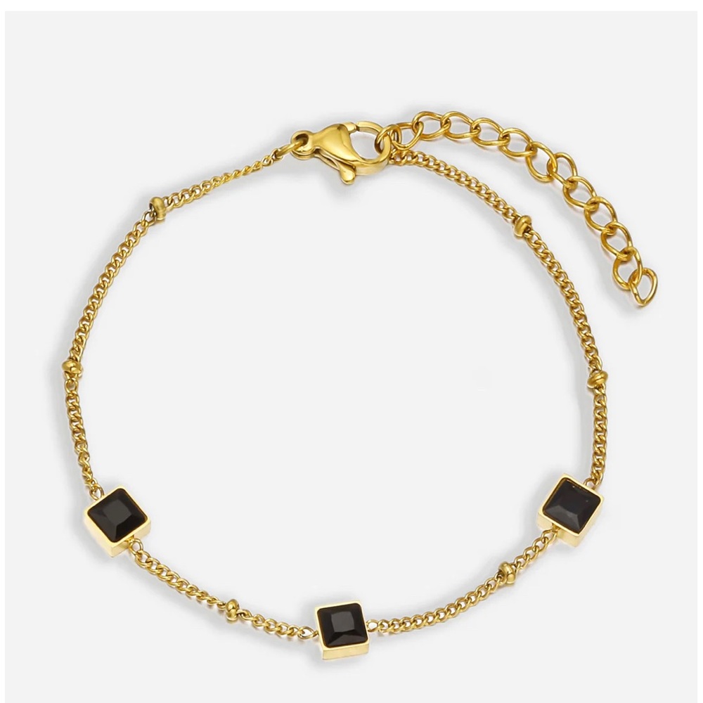 Last Chance!! New - Never Worn - Victoria Emerson Monica Trio Pendant Bracelet